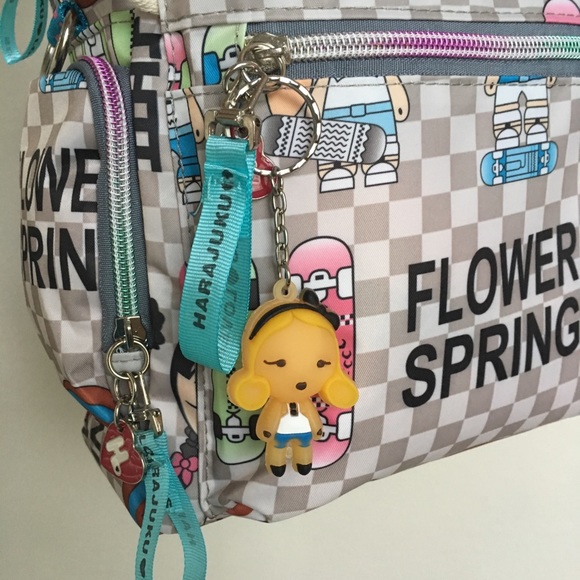 Harajuku Lovers Silicone Keychain Handbag Charm - Picture 3 of 8